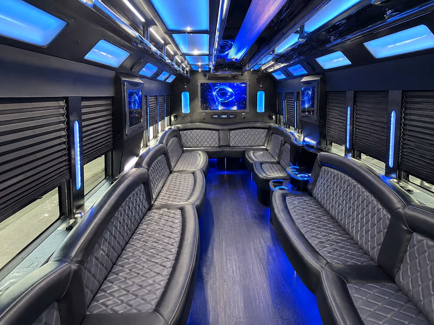 airport bus rentals for groups flying into rdu during acc tournament and special events