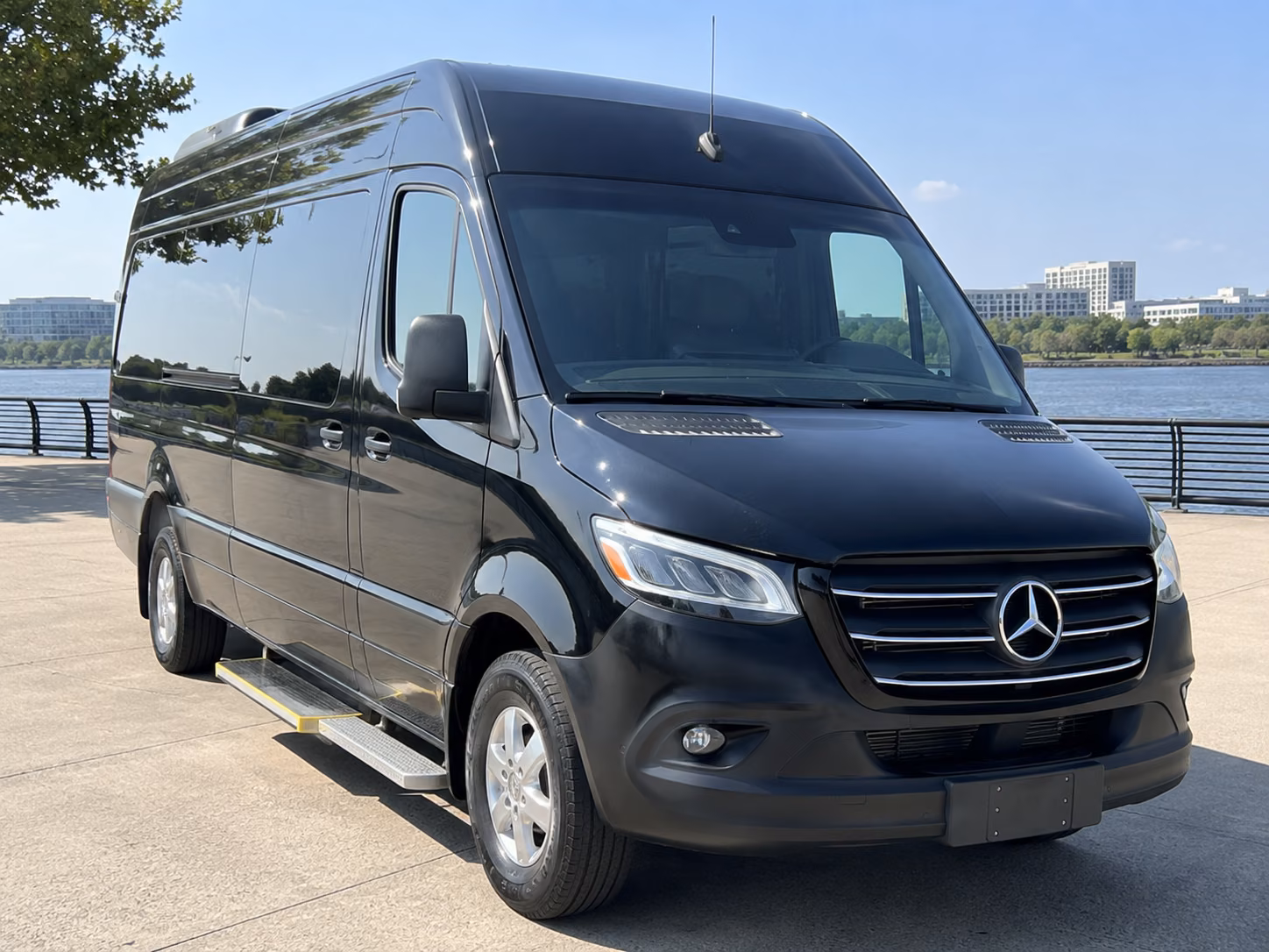 book the perfect ride for your next prom 3