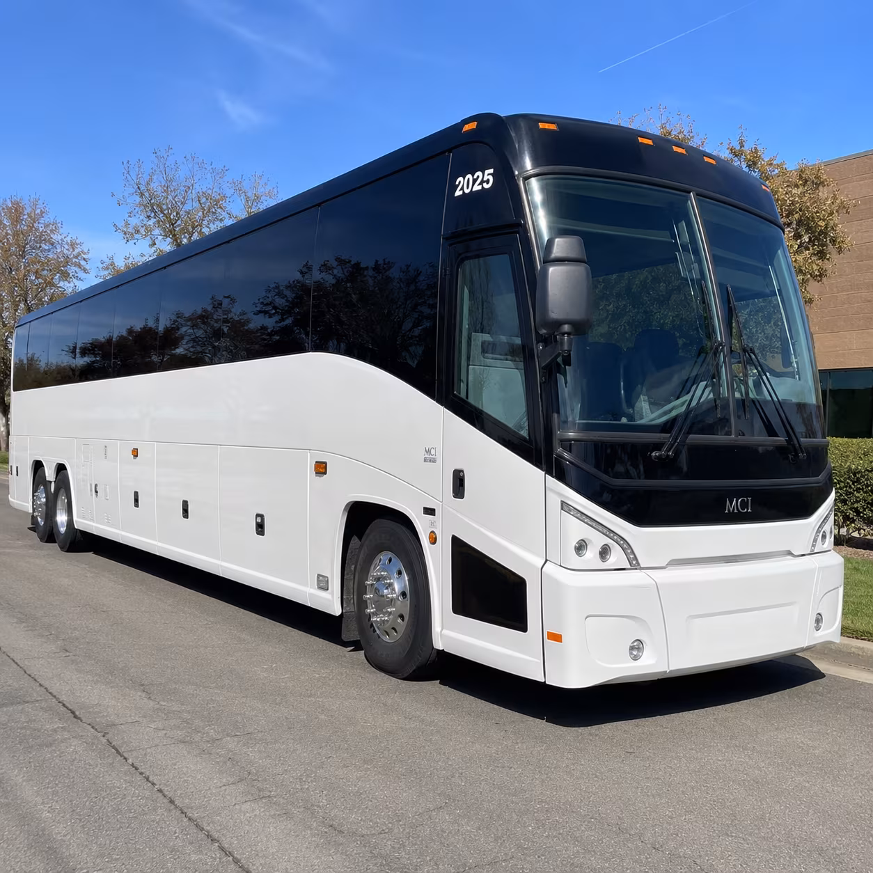 charter buses for raleigh stem and university campus field